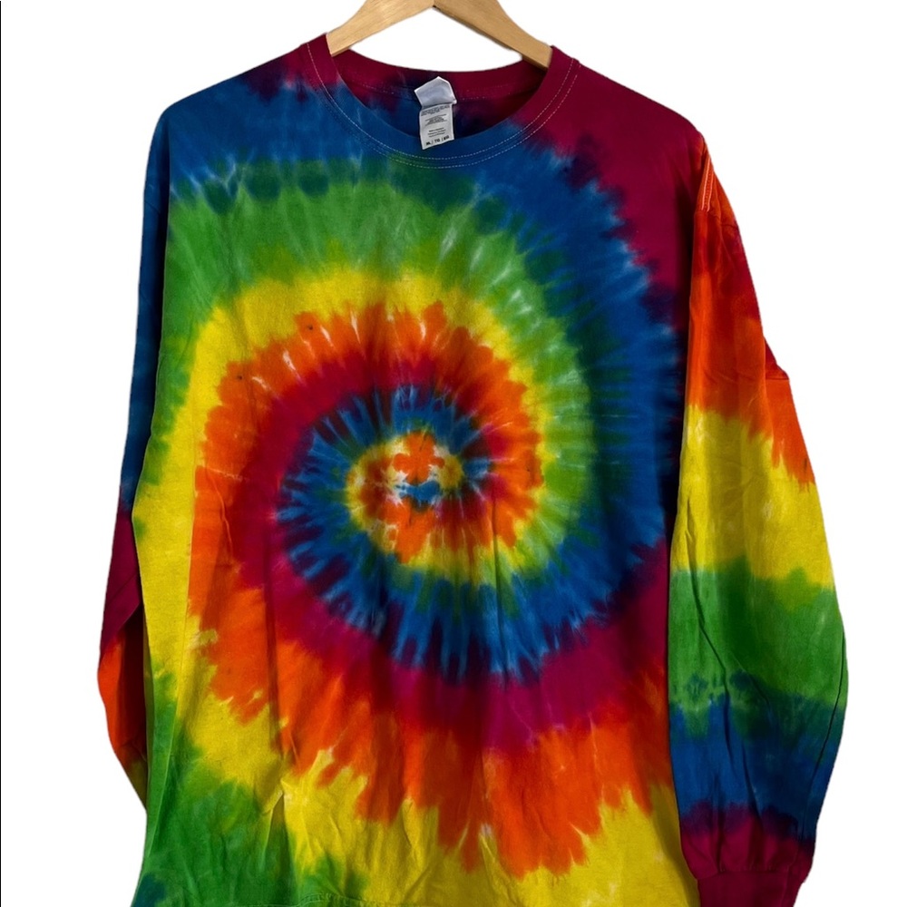 Mens XL tie dye long sleeve T-shirt